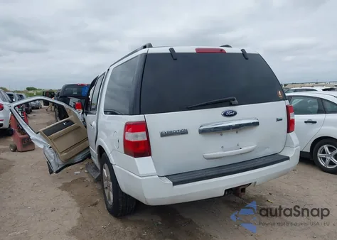 2010 Ford Expedition Xlt z USA, uszkodzony, nr VIN 1FMJU1F58AEB53582